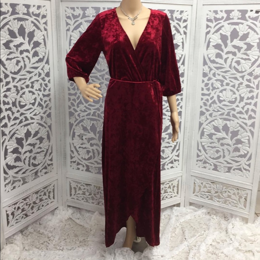 Plus size woman’s velvet dress